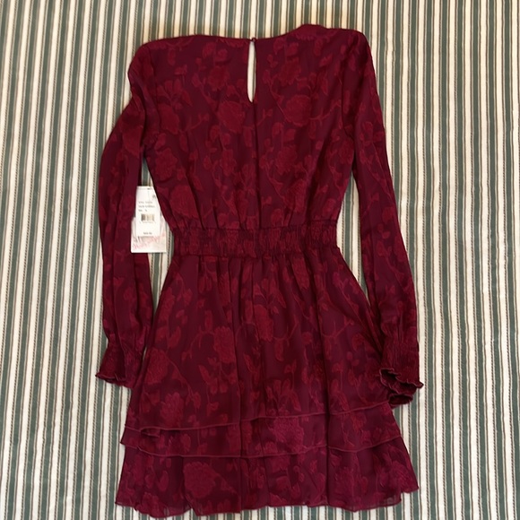 Honey & Rosie Women’s Long sleeve Vneck 3 tier burgundy floral dress size M NWT - Picture 8 of 12